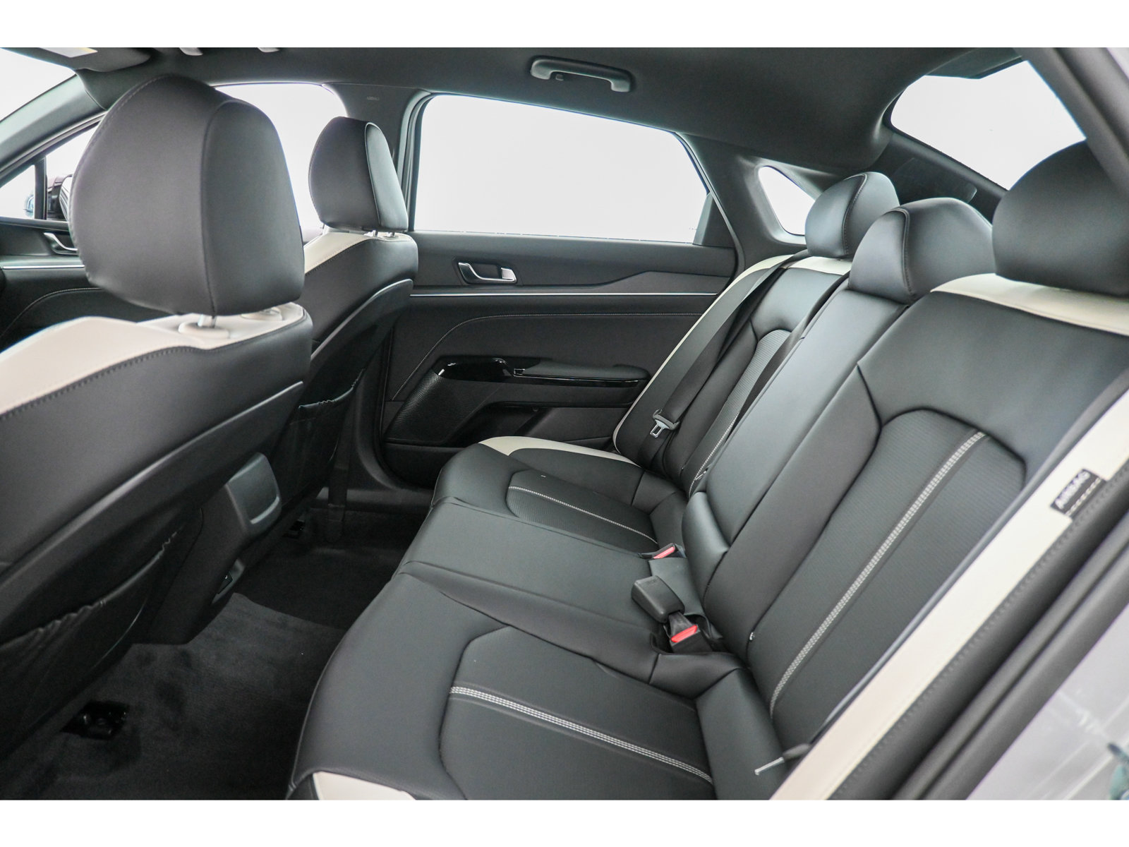 New 2027 Kia K5 GT-Line FWD image 12
