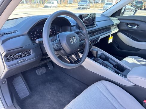 Certified 2025 Honda Accord LX image 2
