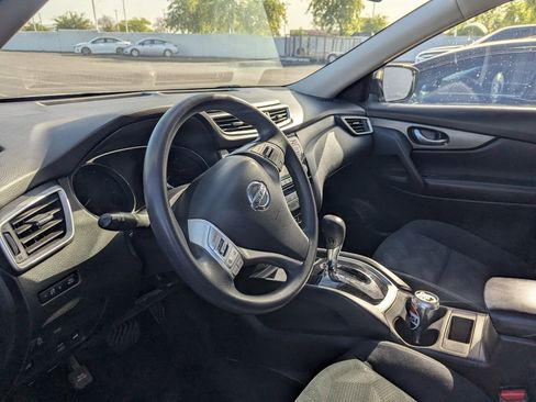 Used 2016 Nissan Rogue S image 8