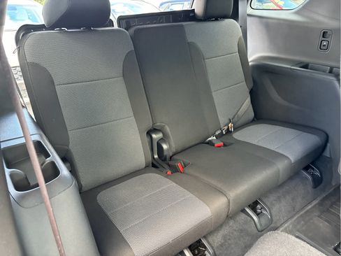 Certified 2023 Chevrolet Traverse LT FWD image 26