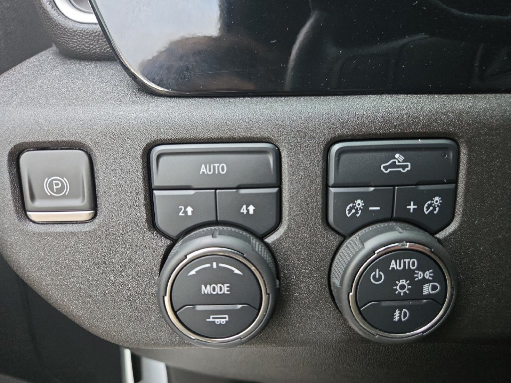 Used 2024 Chevrolet Silverado 1500 RST w/ LPO, Dark Essentials Package AWD/4WD image 19