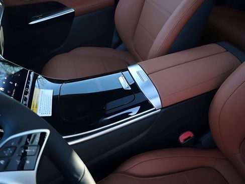 New 2026 Mercedes-Benz GLC 300 GLC 300 image 29