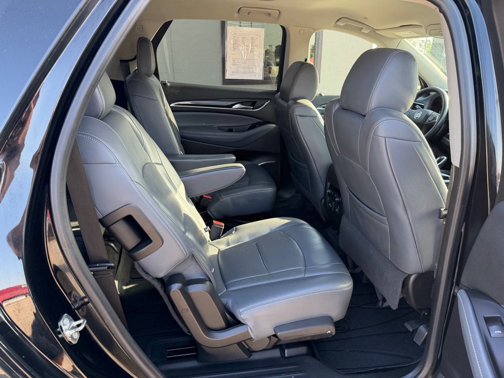 Used 2018 Buick Enclave Essence w/ Trailering Package FWD image 14