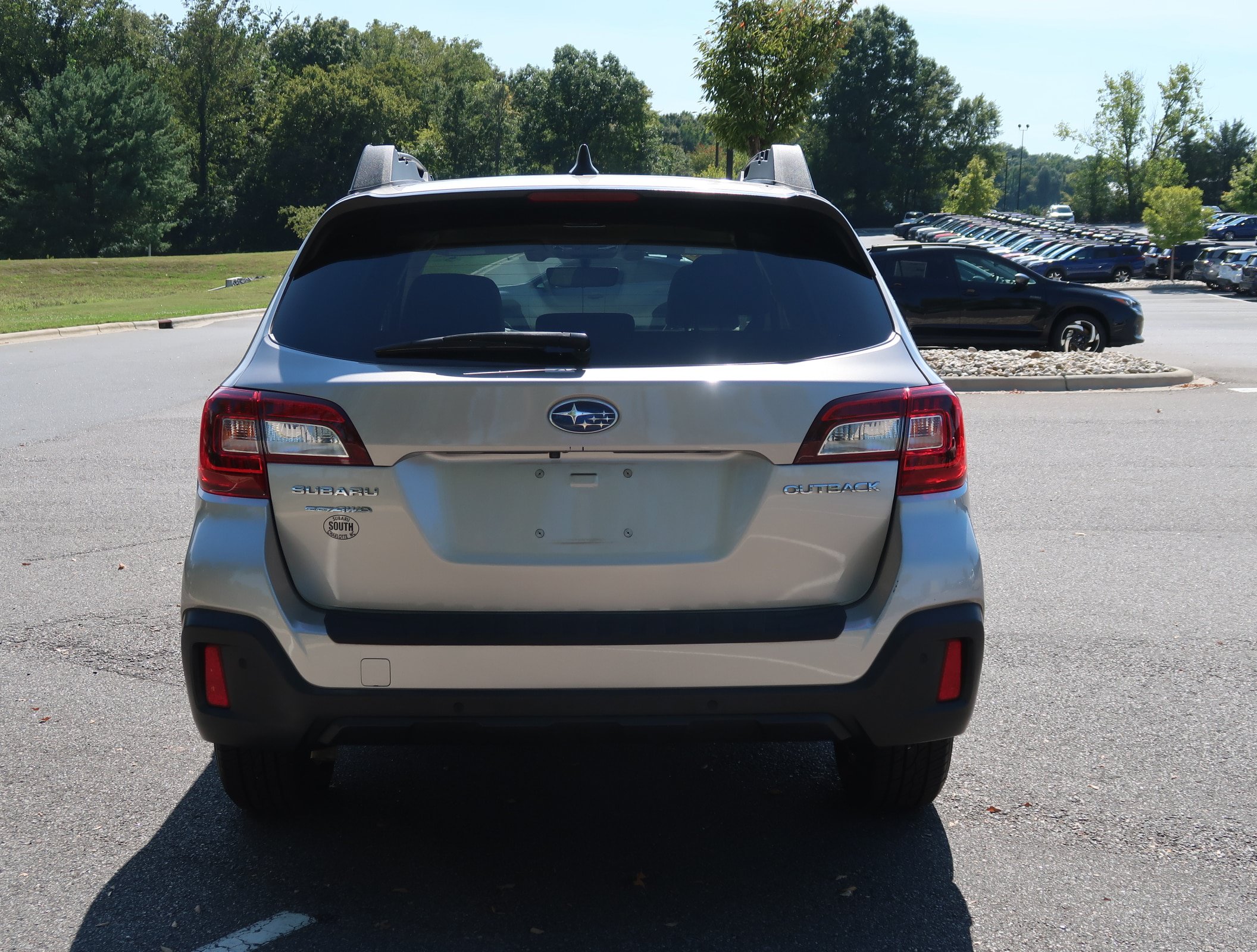 Used 2018 Subaru Outback 2.5i Limited AWD/4WD image 7