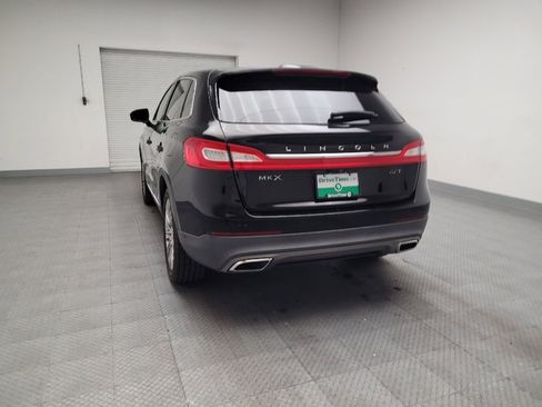 Used 2017 Lincoln MKX Reserve image 6