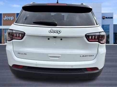 Used 2024 Jeep Compass Limited AWD/4WD image 7