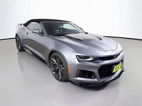 Used 2020 Chevrolet Camaro ZL1 RWD image 4