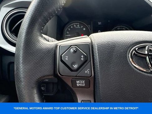 Used 2019 Toyota Tacoma TRD Off-Road AWD/4WD image 11