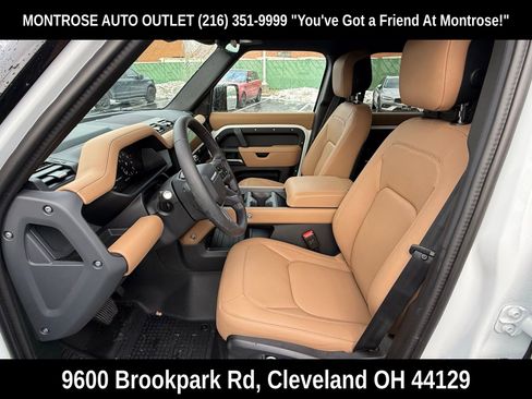 New 2026 Land Rover Defender 130 X-Dynamic SE image 12