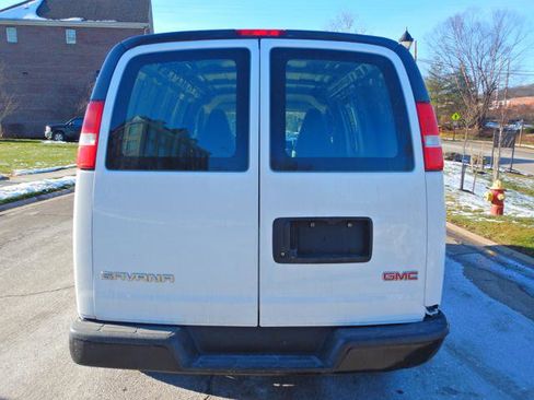 Used 2019 GMC Savana 3500 G3500 Cargo w/ Driver Convenience Package image 10