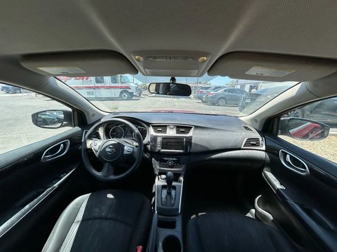 Used 2019 Nissan Sentra SV image 17