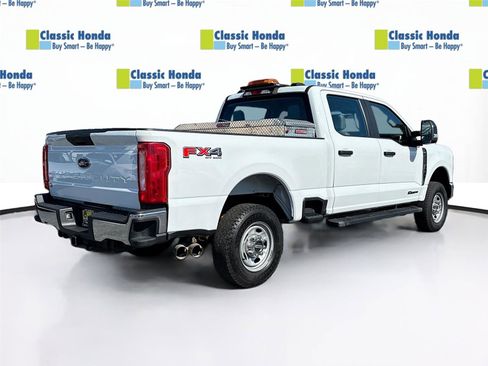 Used 2023 Ford F250 XL w/ FX4 Off-Road Package AWD/4WD image 8