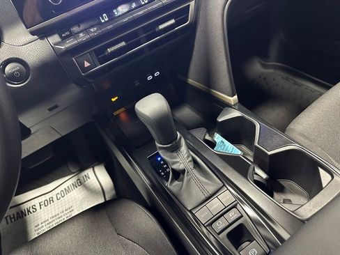 Used 2026 Toyota Camry LE FWD image 40
