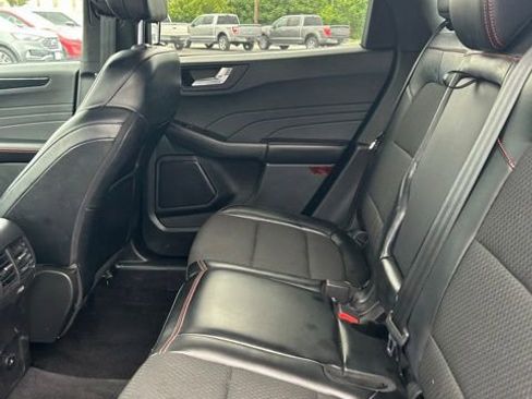 Used 2023 Ford Escape ST-Line Select w/ Tech Pack #2 AWD/4WD image 9