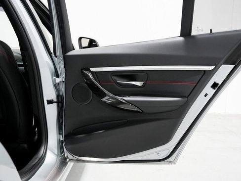 Used 2017 BMW 330i xDrive 330i xDrive image 32