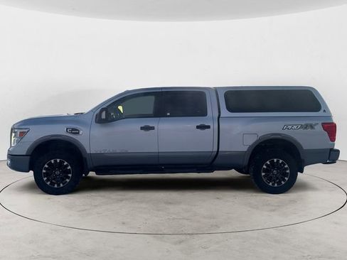 Used 2018 Nissan Titan PRO-4X w/ Pro-4x Convenience Package AWD/4WD image 2