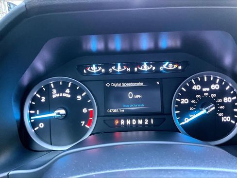 Used 2019 Ford F250 XL w/ STX Appearance Package RWD image 24