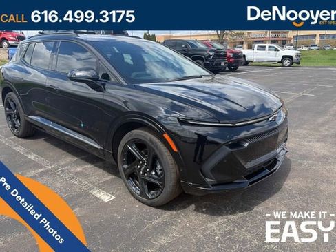 Used 2024 Chevrolet Equinox EV RS AWD/4WD image 3