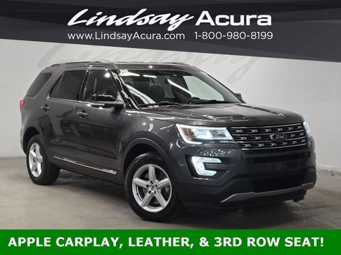 Used 2017 Ford Explorer XLT w/ Equipment Group 202A image 1