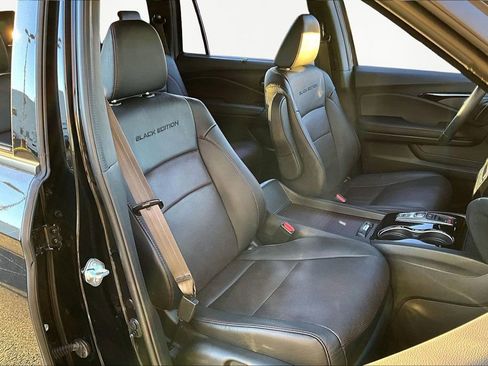 Used 2022 Honda Pilot Black Edition image 23
