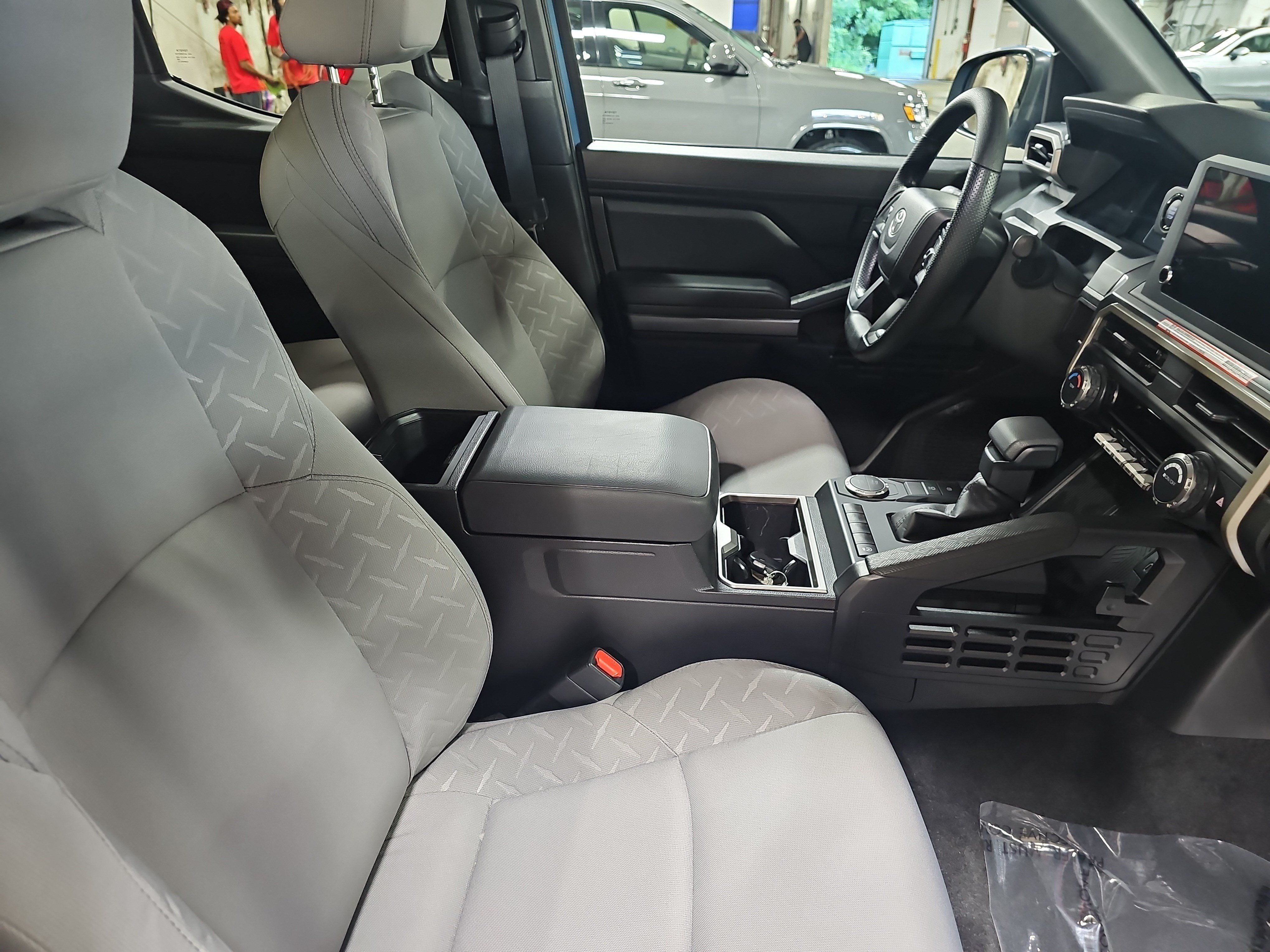Used 2026 Toyota Tacoma SR5 RWD image 10