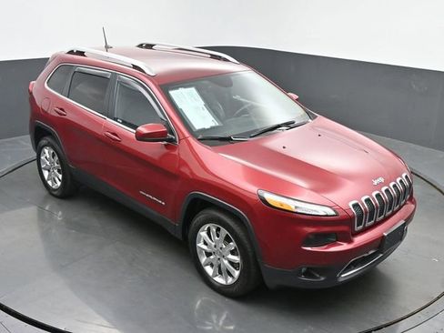 Used 2016 Jeep Cherokee Limited AWD/4WD image 42