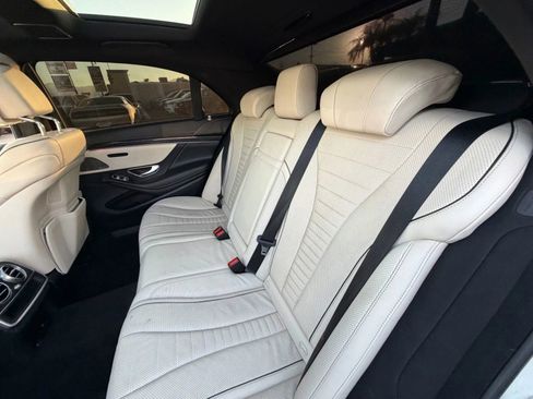 Used 2016 Mercedes-Benz S 550 Sedan image 26