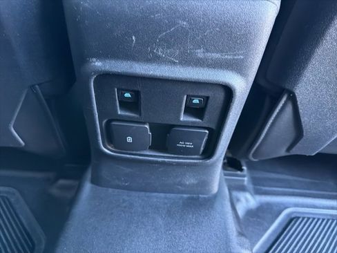 Used 2023 Ford Bronco Badlands w/ Sasquatch Package image 23