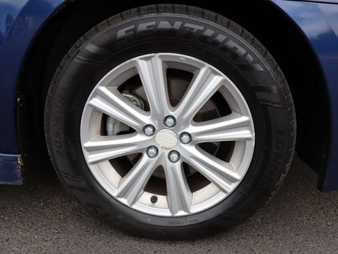 Used 2010 Subaru Legacy 2.5i Premium AWD/4WD image 43