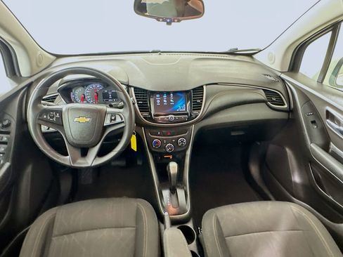 Used 2017 Chevrolet Trax LT AWD/4WD image 13
