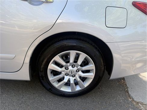 Used 2017 Nissan Altima 2.5 S w/ Power Driver Seat Package FWD image 13