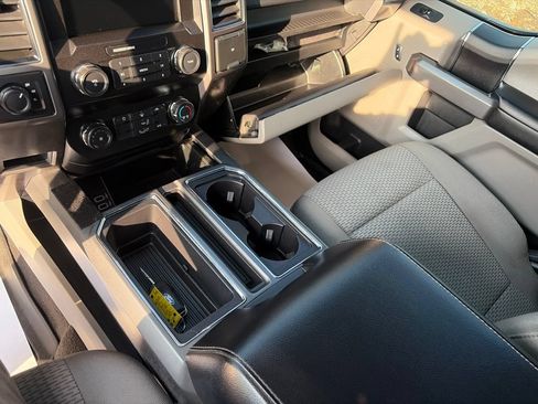 Used 2020 Ford F150 XLT AWD/4WD image 36