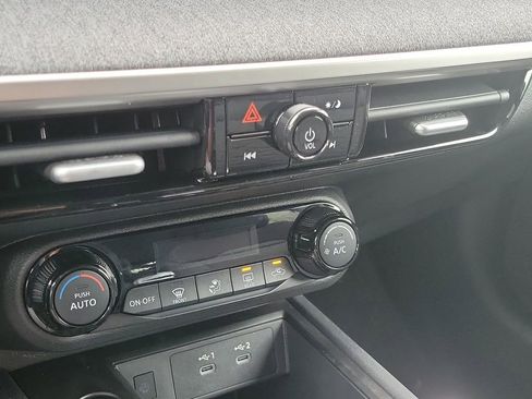 New 2026 Nissan Kicks SV image 29