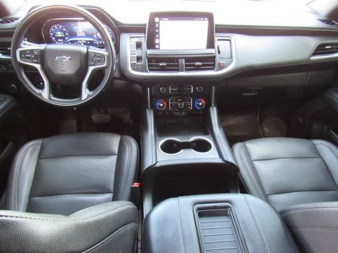 Used 2022 Chevrolet Tahoe Z71 w/ Z71 Off-Road Package AWD/4WD image 25