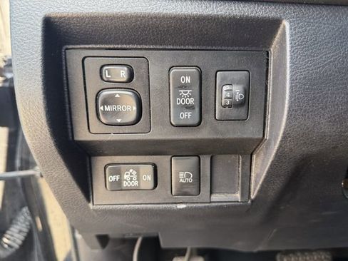 Used 2020 Toyota Tundra SR5 w/ SX Package RWD image 7