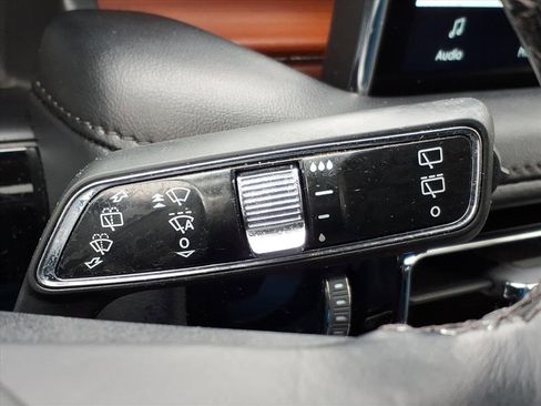 Certified 2022 Lincoln Nautilus Reserve image 28