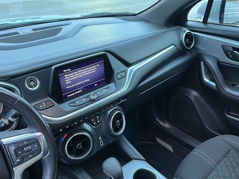 Used 2021 Chevrolet Blazer LT image 37