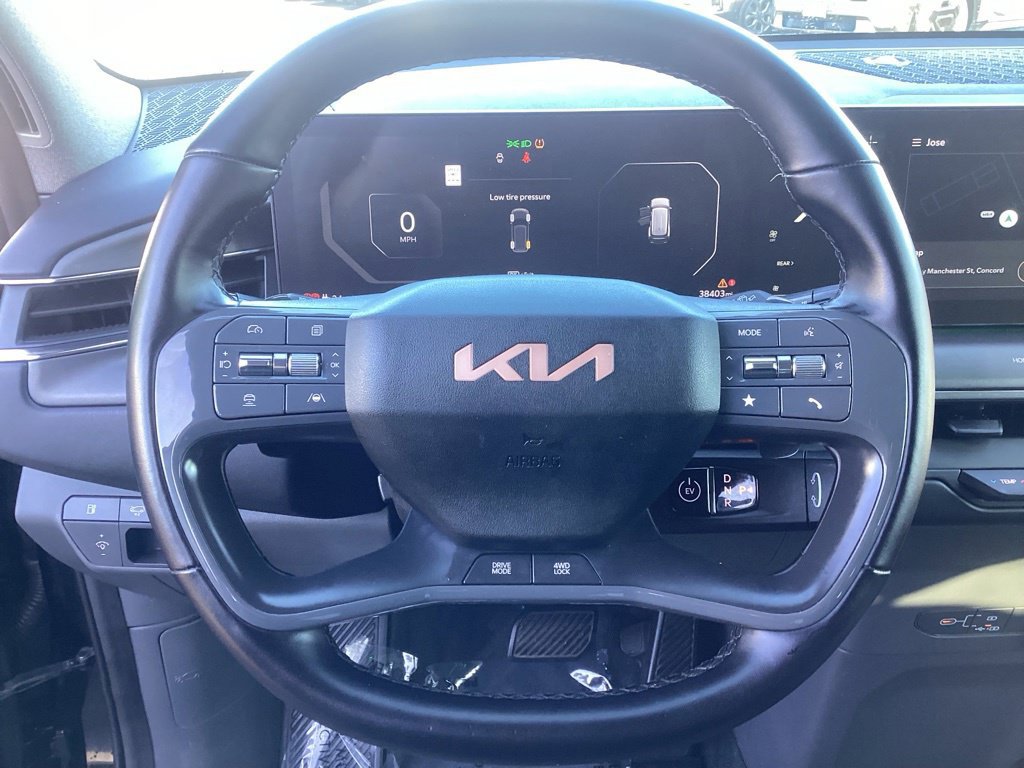 Used 2024 Kia EV9 Land AWD/4WD image 19