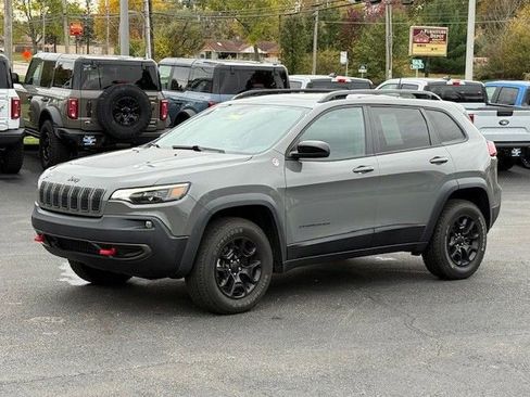 Used 2022 Jeep Cherokee Trailhawk w/ Sun, Sound & Nav Group image 10