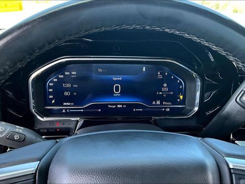 Used 2025 Chevrolet Silverado 1500 LT AWD/4WD image 14