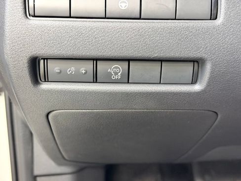 Used 2023 Nissan Rogue SV AWD/4WD image 39