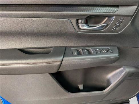 Used 2025 Honda CR-V Sport-L image 11