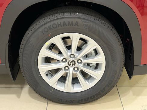 New 2026 Toyota Grand Highlander XLE image 5