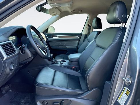Used 2023 Volkswagen Atlas SE AWD/4WD image 13