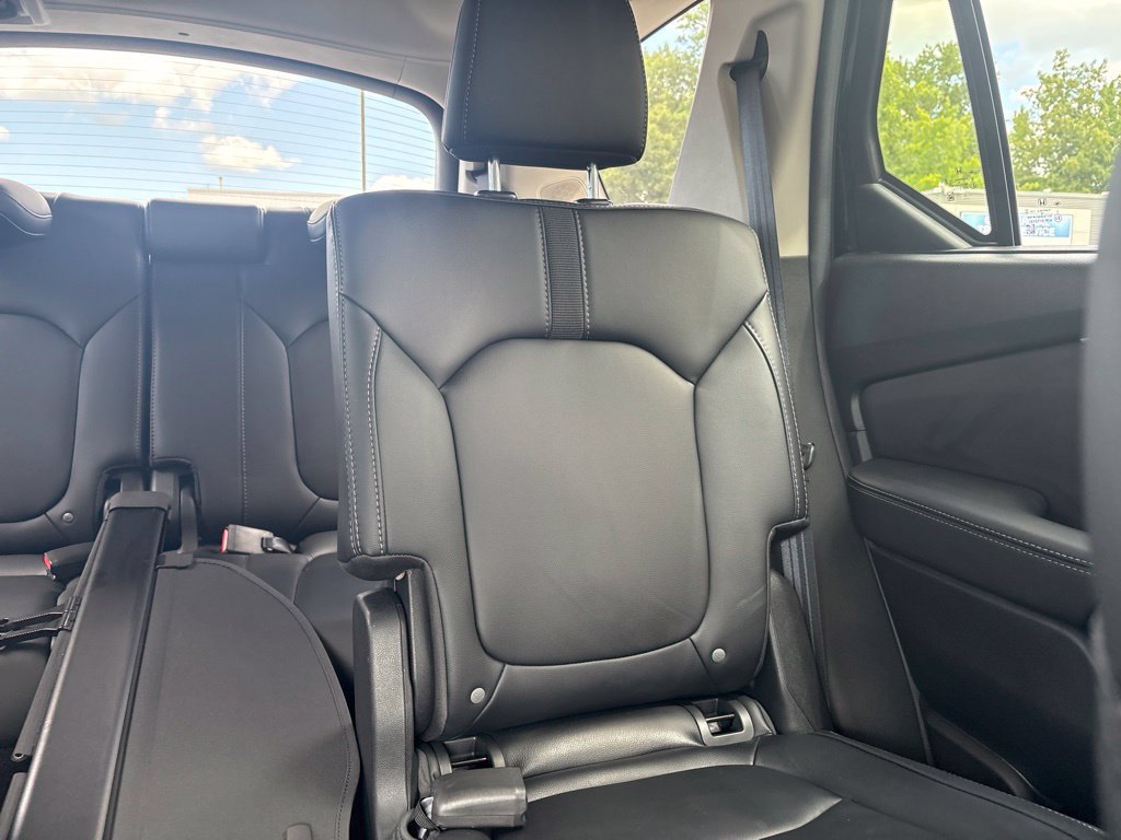 Used 2025 Honda Pilot Touring image 12