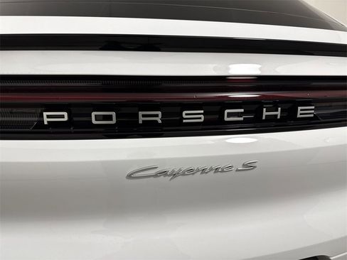 New 2026 Porsche Cayenne S image 19