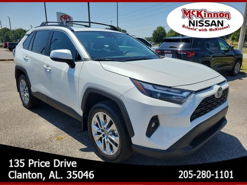 Used 2025 Toyota RAV4 XLE Premium w/ Weather Package FWD image 1