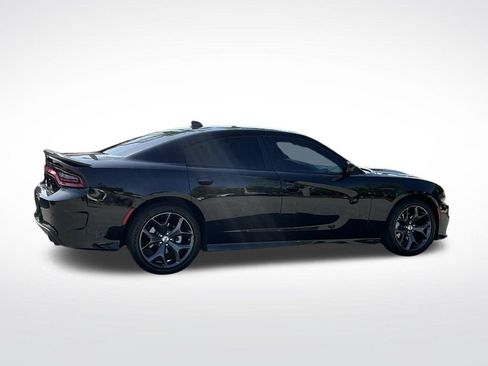 Used 2022 Dodge Charger R/T w/ Blacktop Package RWD image 17