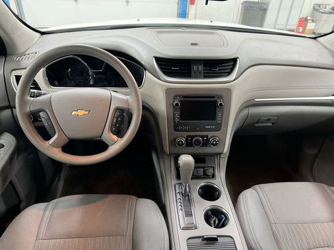 Used 2015 Chevrolet Traverse LS FWD image 10