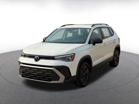 Used 2026 Volkswagen Taos S FWD image 5